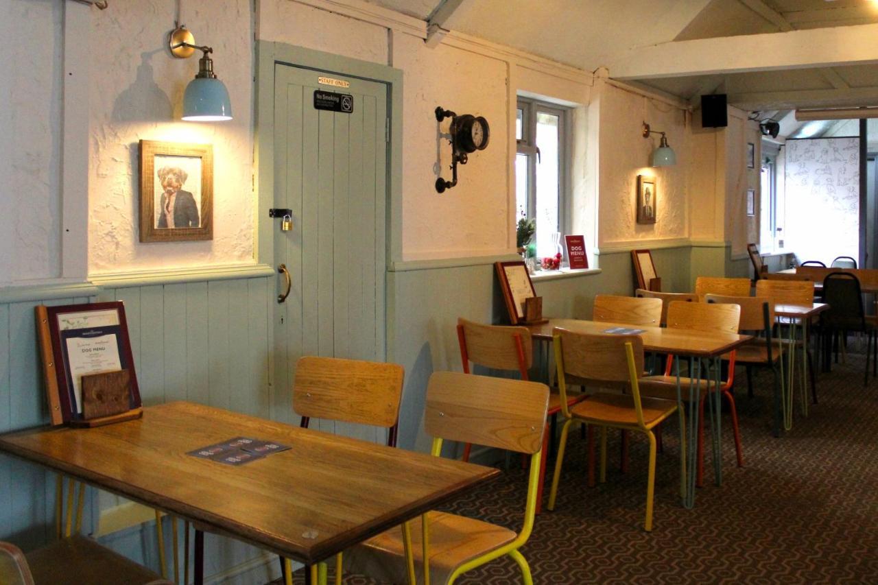 Dog And Partridge Inn カルネ エクステリア 写真